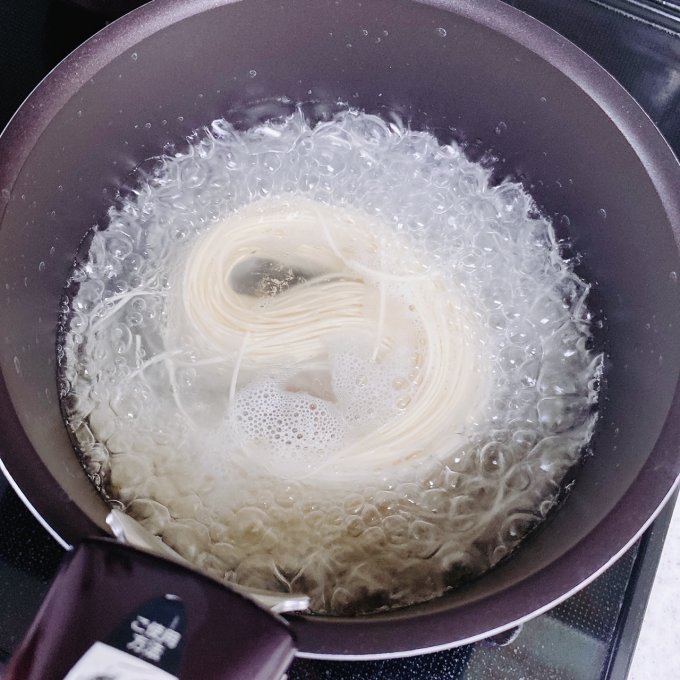 手延べにゅうめん 10食セット｜てのべたかだやの通販・お取り寄せなら【ぐるすぐり】